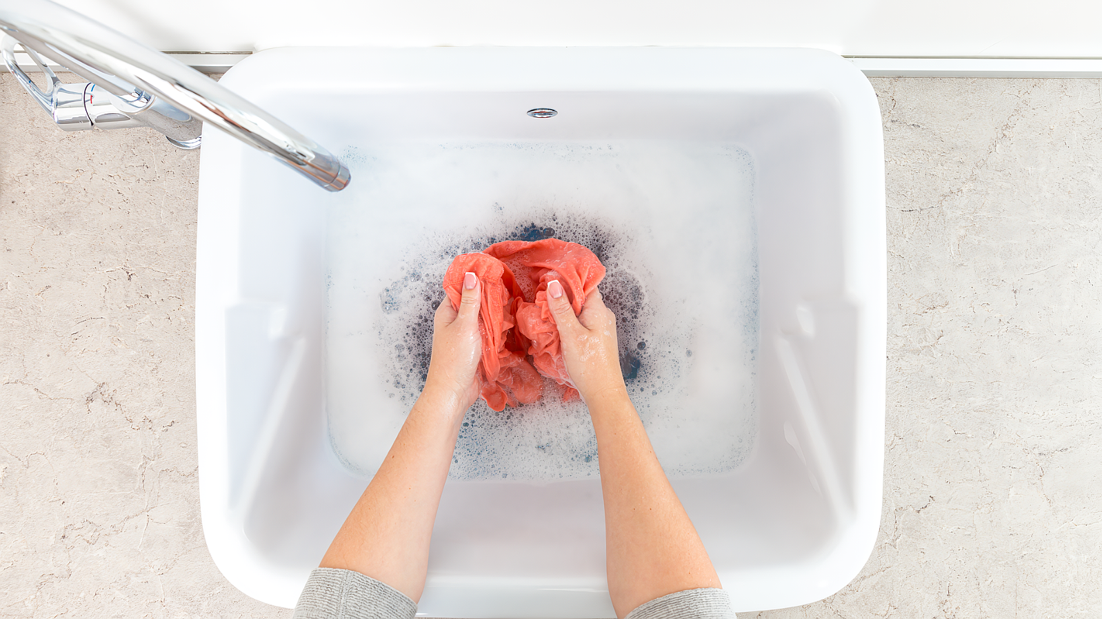 How To Get Urine Smell Out Of Clothes