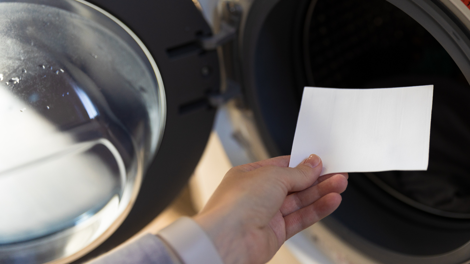 How To Use Laundry Sheets: The Eco-Friendly Alternative To Detergent