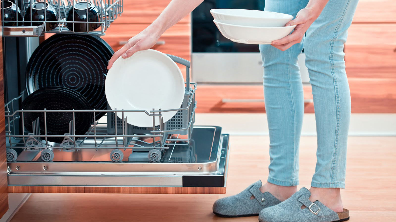 How To Clean Stainless Steel Pans